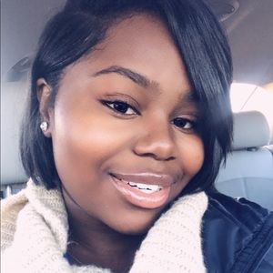 Meet your Posher, Alize